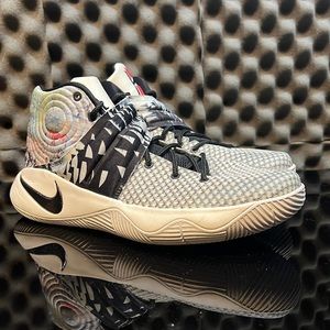 Nike Kyrie 2
